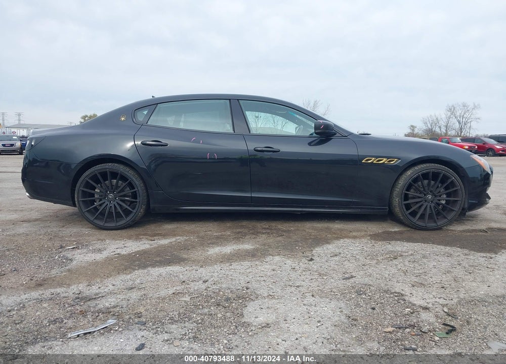 2014 MASERATI QUATTROPORTE VIN: ZAM56RRA0E1084175