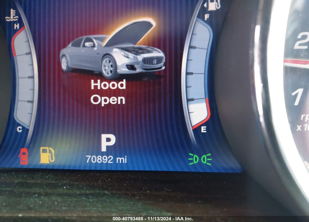 2014 MASERATI QUATTROPORTE VIN: ZAM56RRA0E1084175
