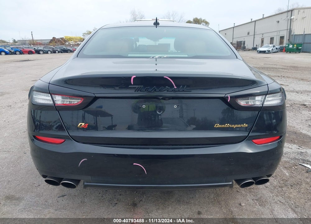 2014 MASERATI QUATTROPORTE VIN: ZAM56RRA0E1084175