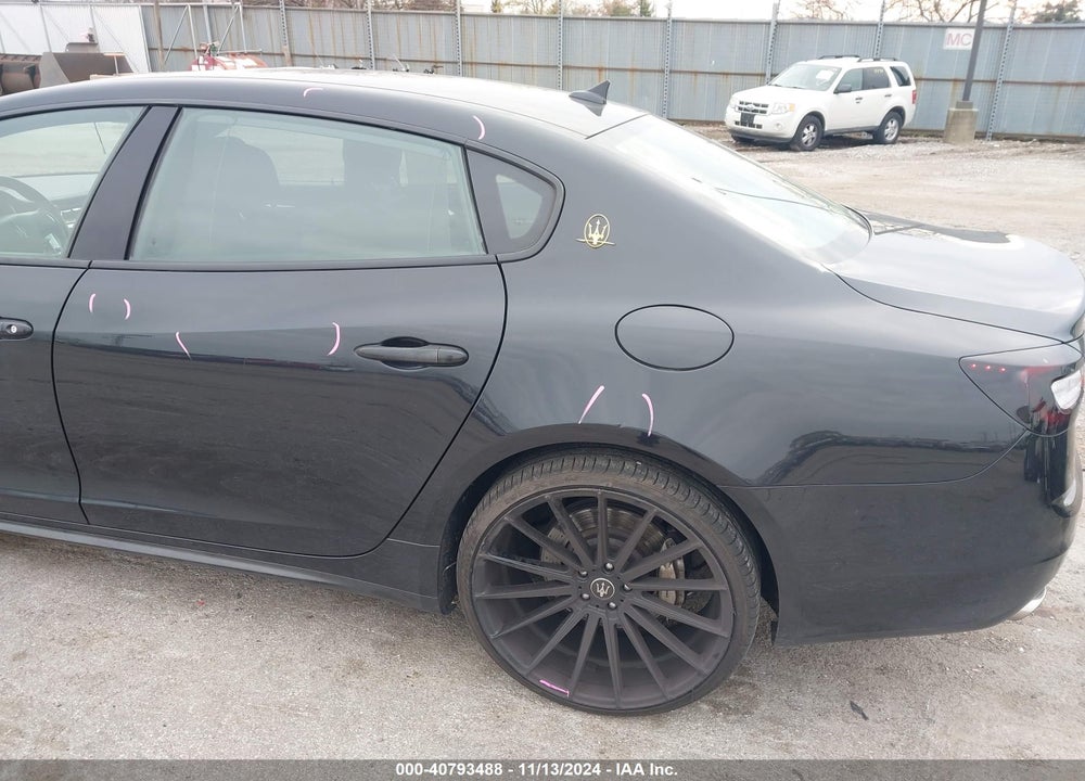 2014 MASERATI QUATTROPORTE VIN: ZAM56RRA0E1084175