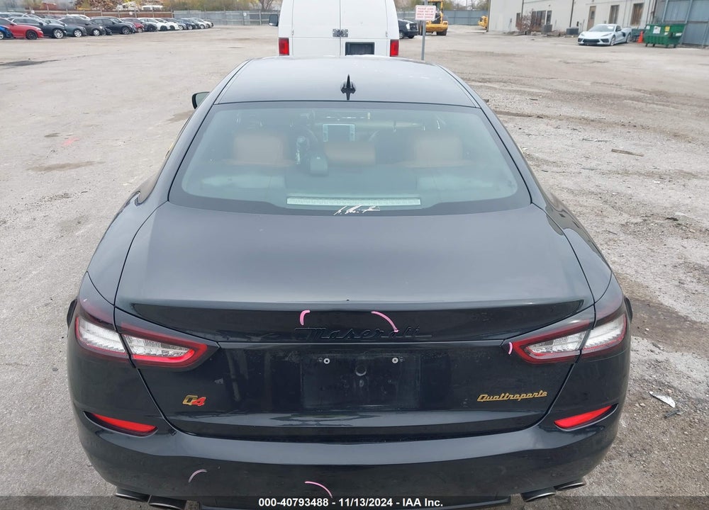 2014 MASERATI QUATTROPORTE VIN: ZAM56RRA0E1084175