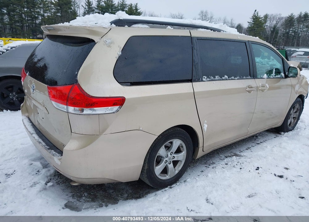 2011 TOYOTA SIENNA LE V6 VIN: 5TDKK3DC1BS086881