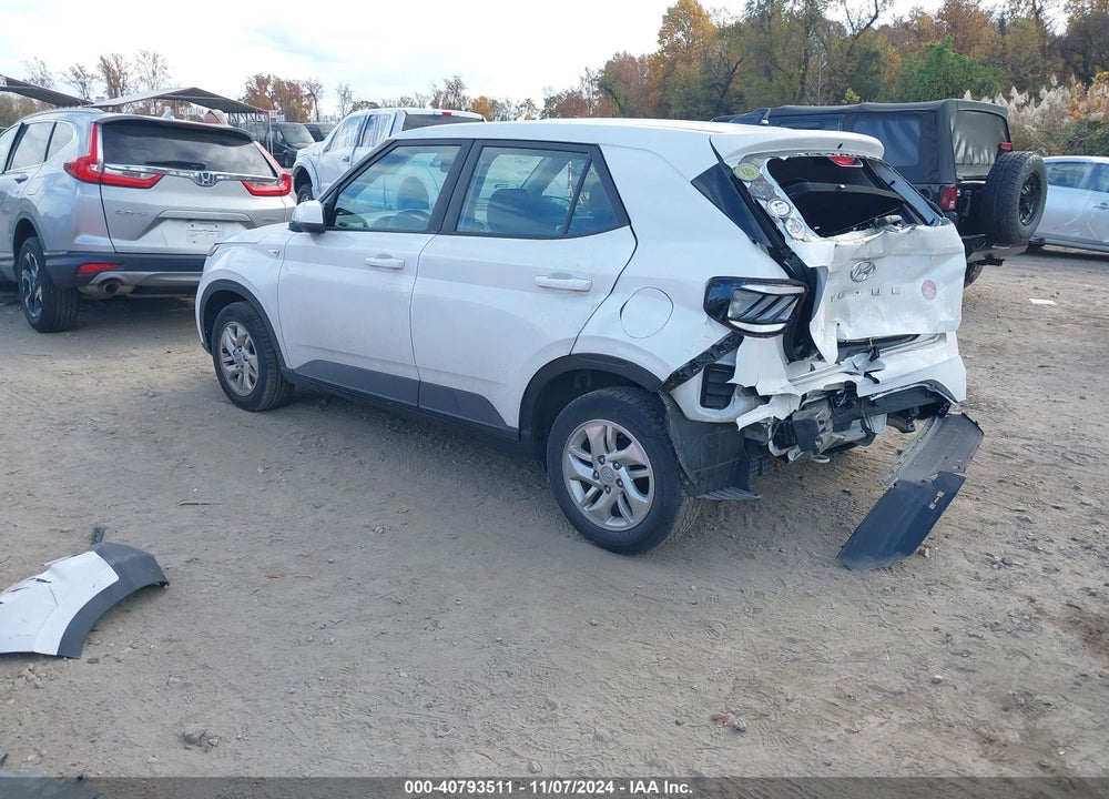 2021 HYUNDAI VENUE VIN: KMHRB8A38MU125699