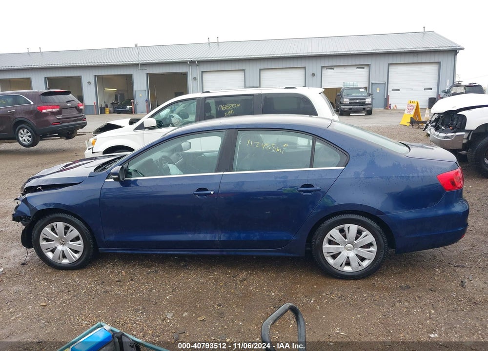 2013 VOLKSWAGEN JETTA 2.5L SE VIN: 3VWDP7AJ0DM417213