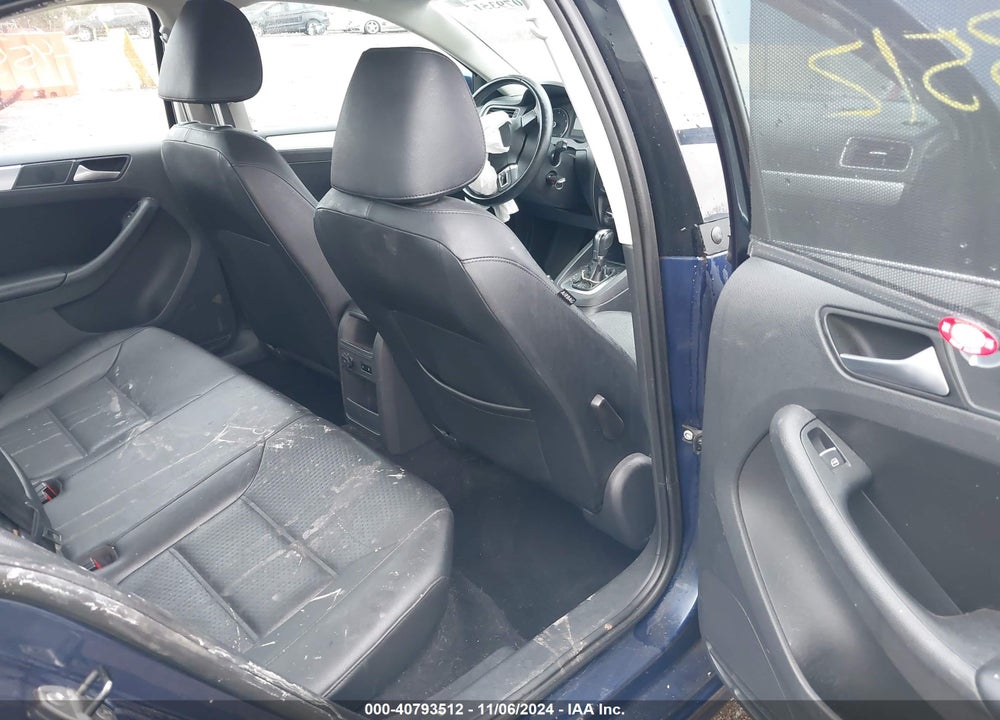 2013 VOLKSWAGEN JETTA 2.5L SE VIN: 3VWDP7AJ0DM417213