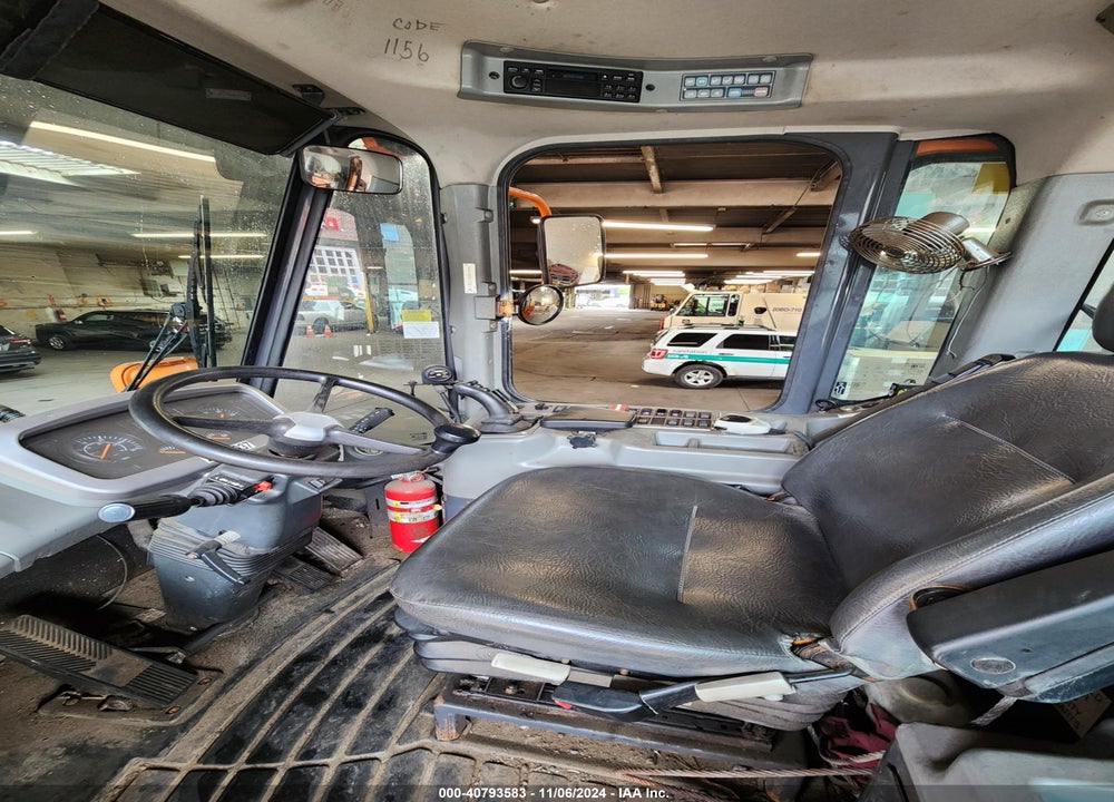 2007 DOOSAN DL200 VIN: DHKCWLAEV80005041