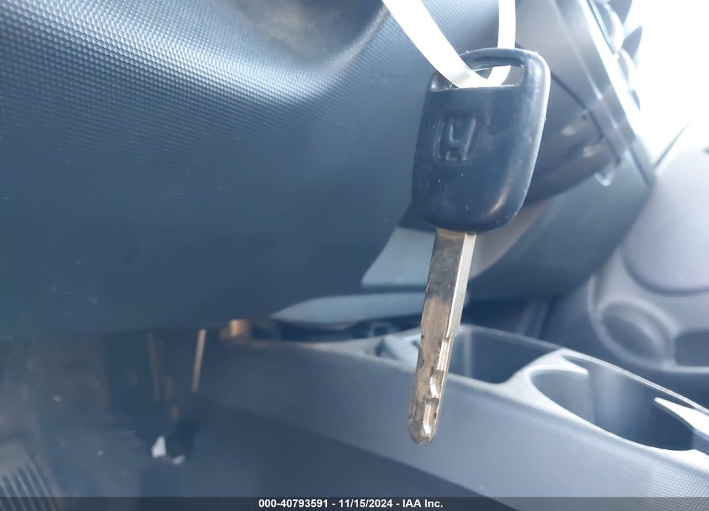2008 HONDA FIT VIN: JHMGD37468S029658