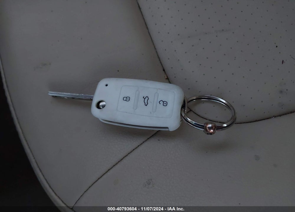 2009 VOLKSWAGEN NEW BEETLE 2.5L VIN: 3VWRG31C69M514651