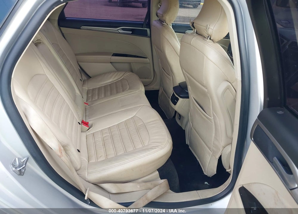 2015 FORD FUSION SE VIN: 3FA6P0H70FR193983