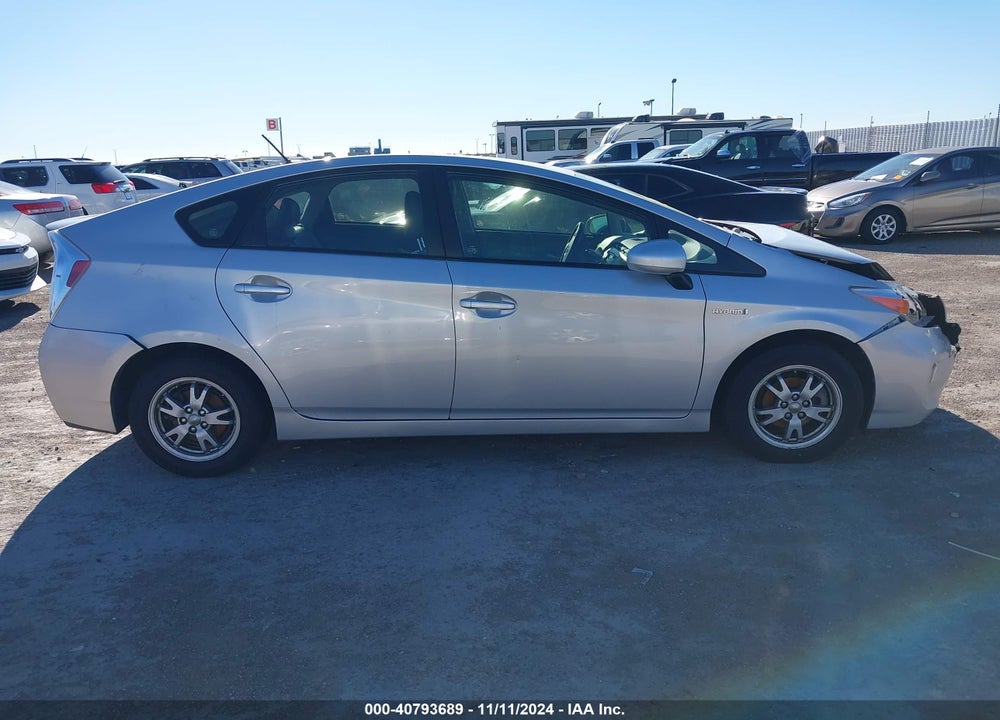 2015 TOYOTA PRIUS VIN: JTDKN3DU9F0440526