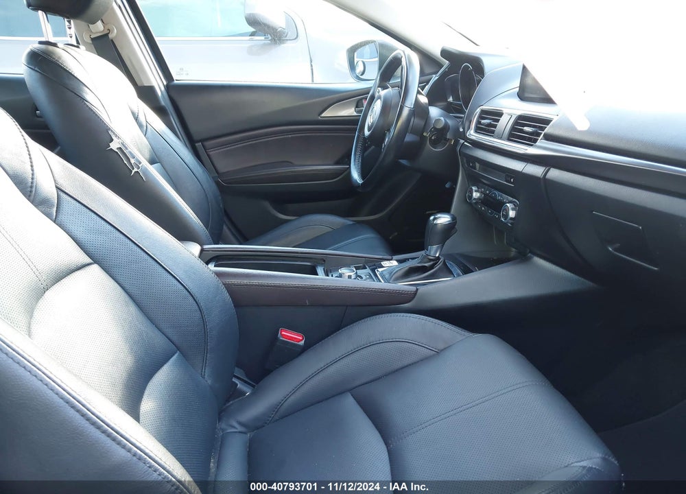 2018 MAZDA 3 GRAND TOURING VIN: 3MZBN1W38JM215834