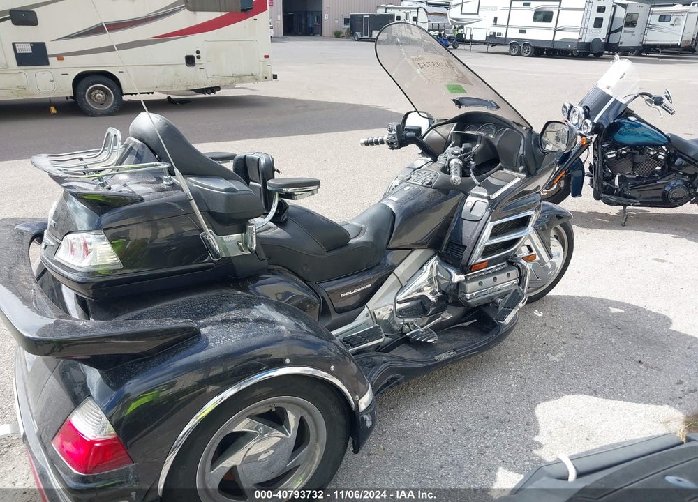 2010 HONDA GL1800 VIN: 1HFSC47G6AA907198