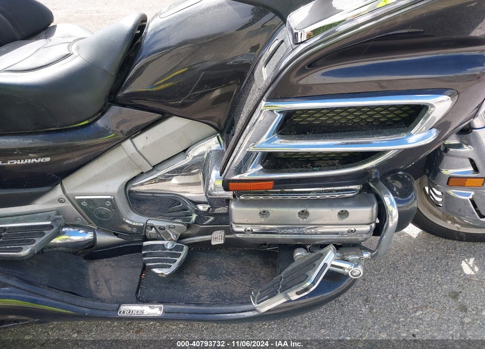 2010 HONDA GL1800 VIN: 1HFSC47G6AA907198