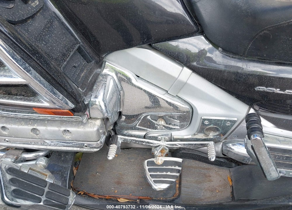 2010 HONDA GL1800 VIN: 1HFSC47G6AA907198