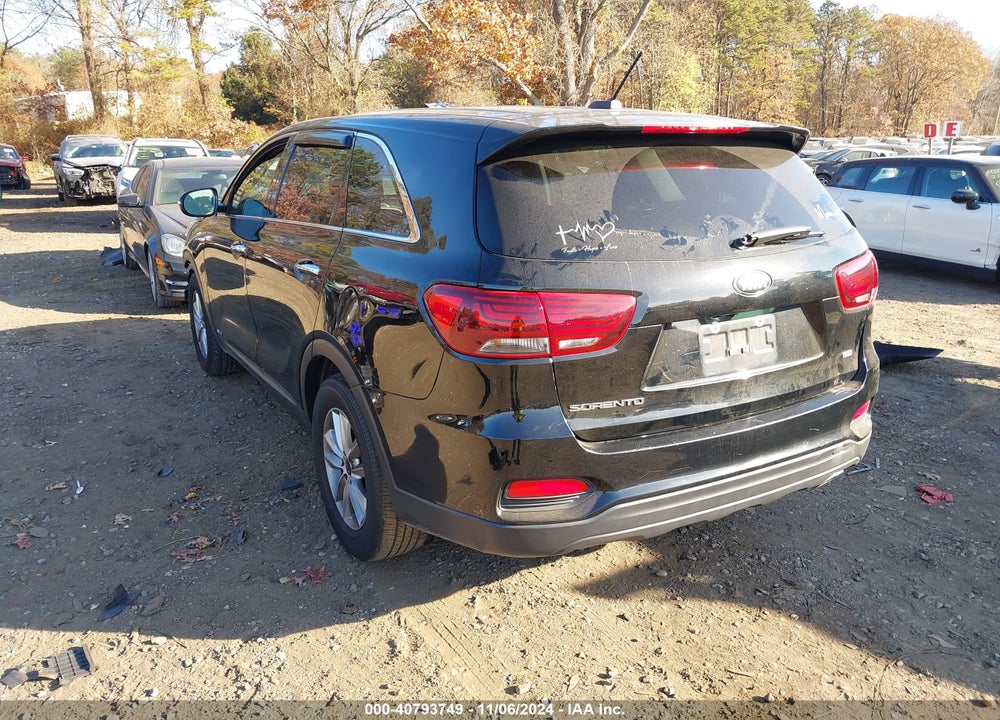 2019 KIA SORENTO 2.4L LX VIN: 5XYPGDA39KG553012