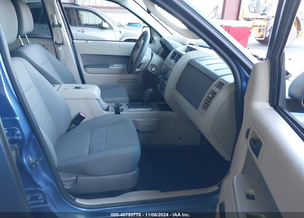 2009 FORD ESCAPE XLT VIN: 1FMCU93G59KC30306
