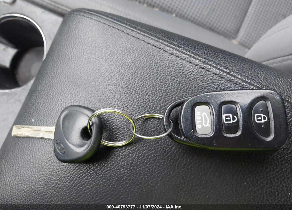 2012 HYUNDAI SONATA GLS VIN: 5NPEB4AC7CH389470