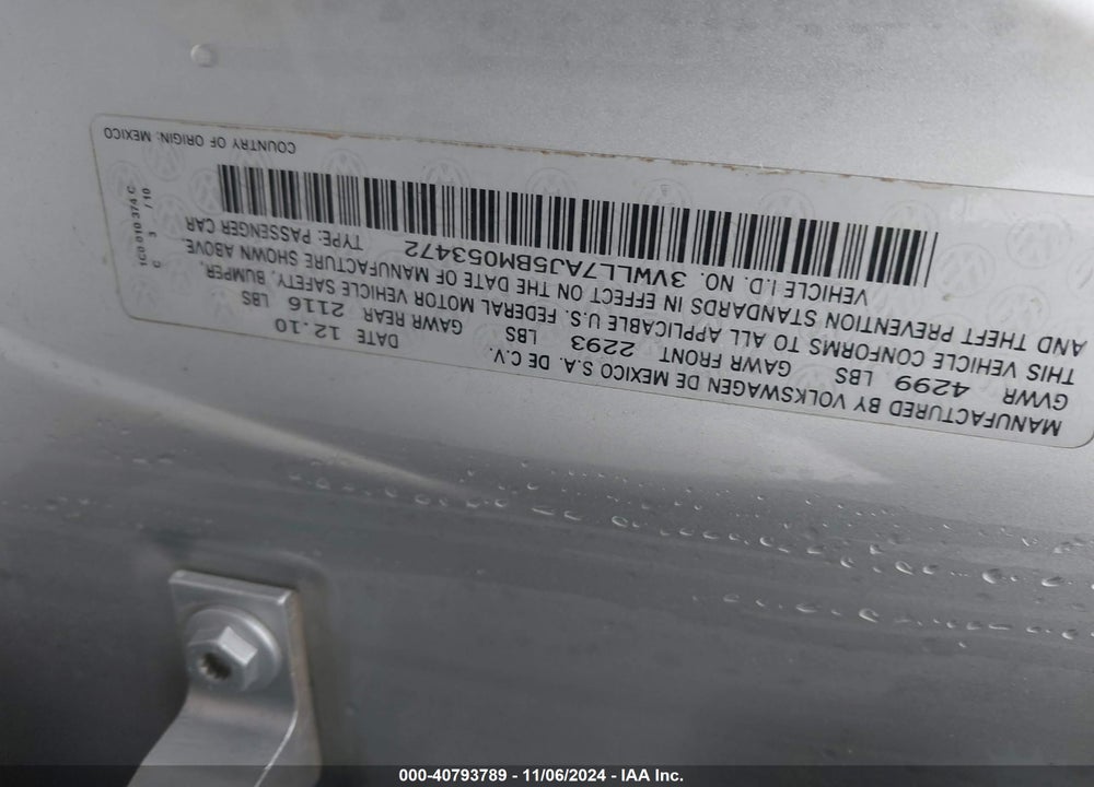 2011 VOLKSWAGEN JETTA 2.0L TDI VIN: 3VWLL7AJ5BM053472