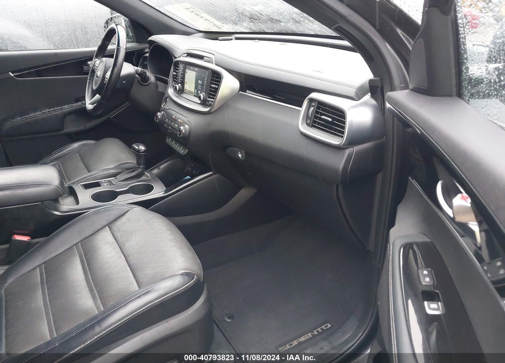 2016 KIA SORENTO 3.3L SXL VIN: 5XYPK4A56GG100912
