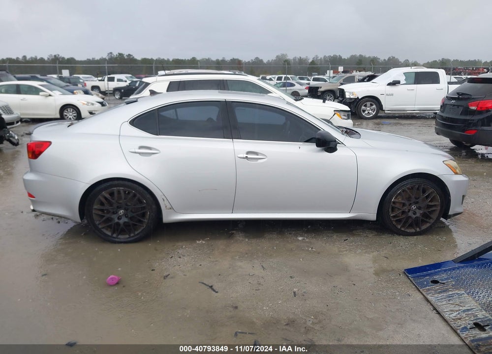 2007 LEXUS IS 350 VIN: JTHBE262872008827