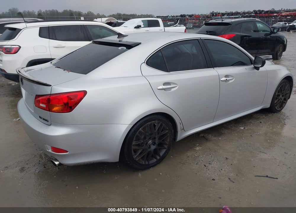 2007 LEXUS IS 350 VIN: JTHBE262872008827