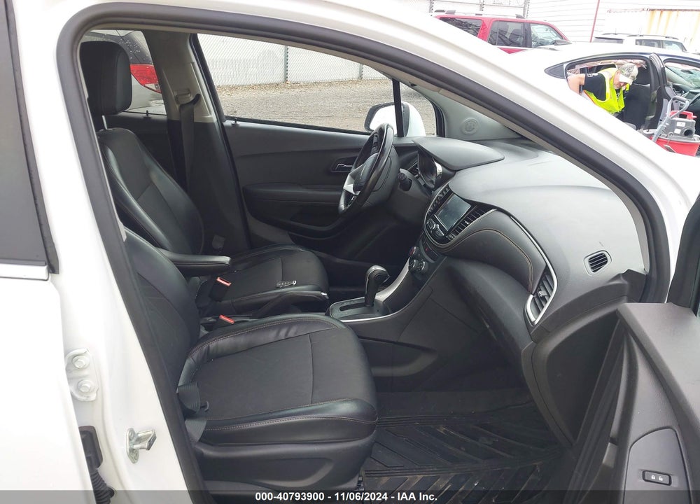 2017 CHEVROLET TRAX LT VIN: 3GNCJLSB1HL217766