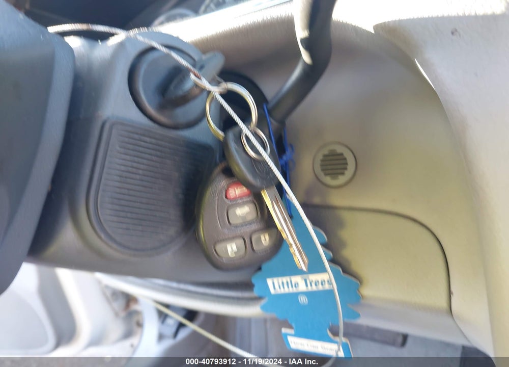2005 BUICK LACROSSE CX VIN: 2G4WC532651324878