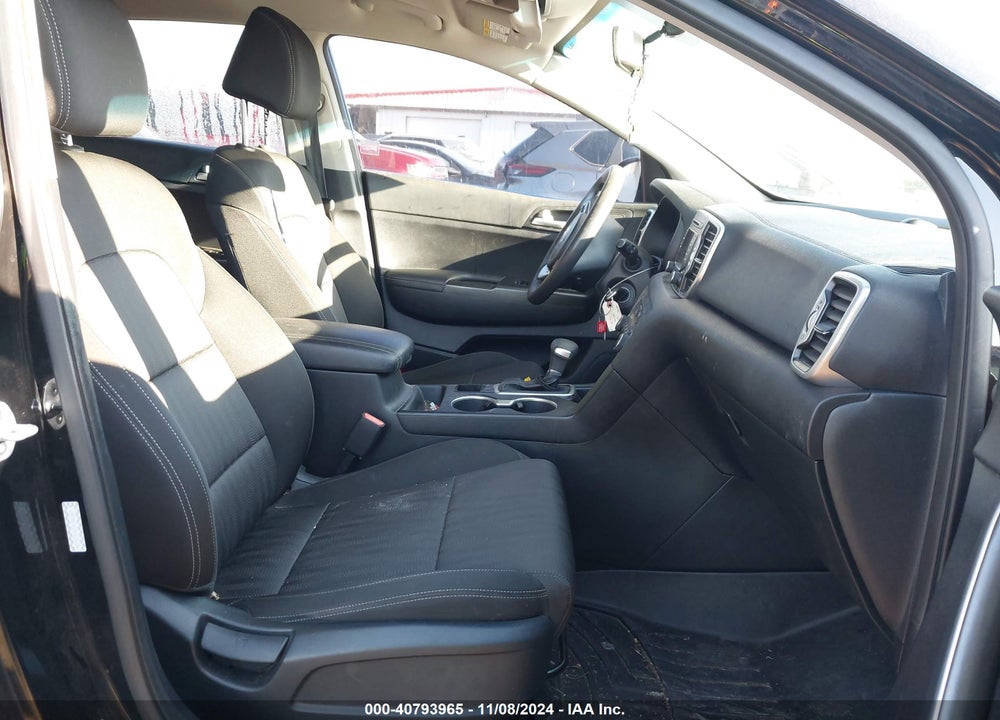 2017 KIA SPORTAGE LX VIN: KNDPMCAC2H7034120