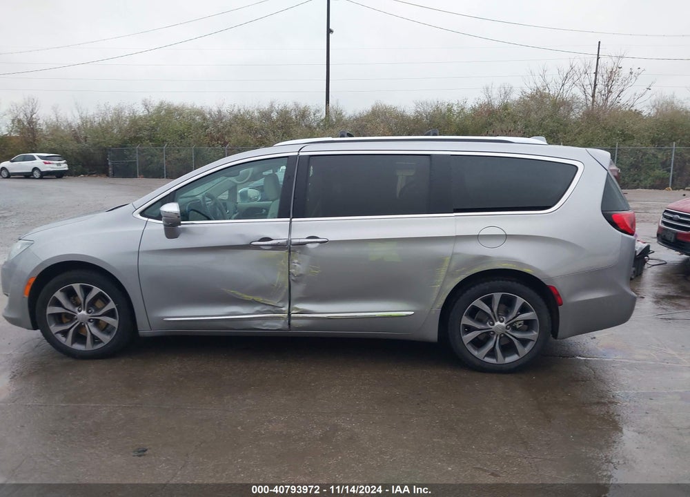 2017 CHRYSLER PACIFICA LIMITED VIN: 2C4RC1GG6HR744646