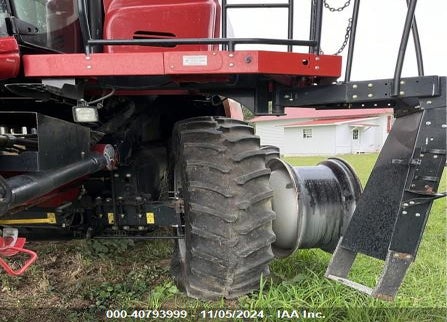 2013 CASE-INTERNATIONAL 8230 COMBINE VIN: YDG219706