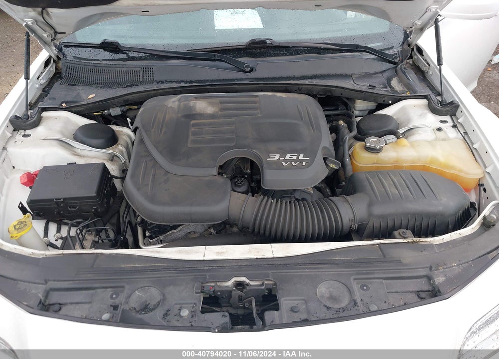 2014 CHRYSLER 300 VIN: 2C3CCAAG7EH355437