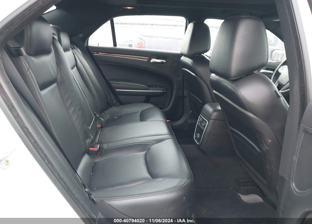 2014 CHRYSLER 300 VIN: 2C3CCAAG7EH355437