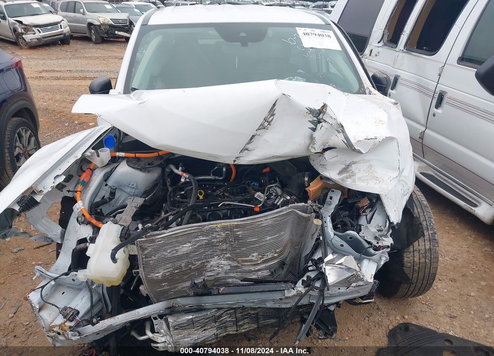 2022 FORD MAVERICK VIN: 3FTTW8E34NRA72890