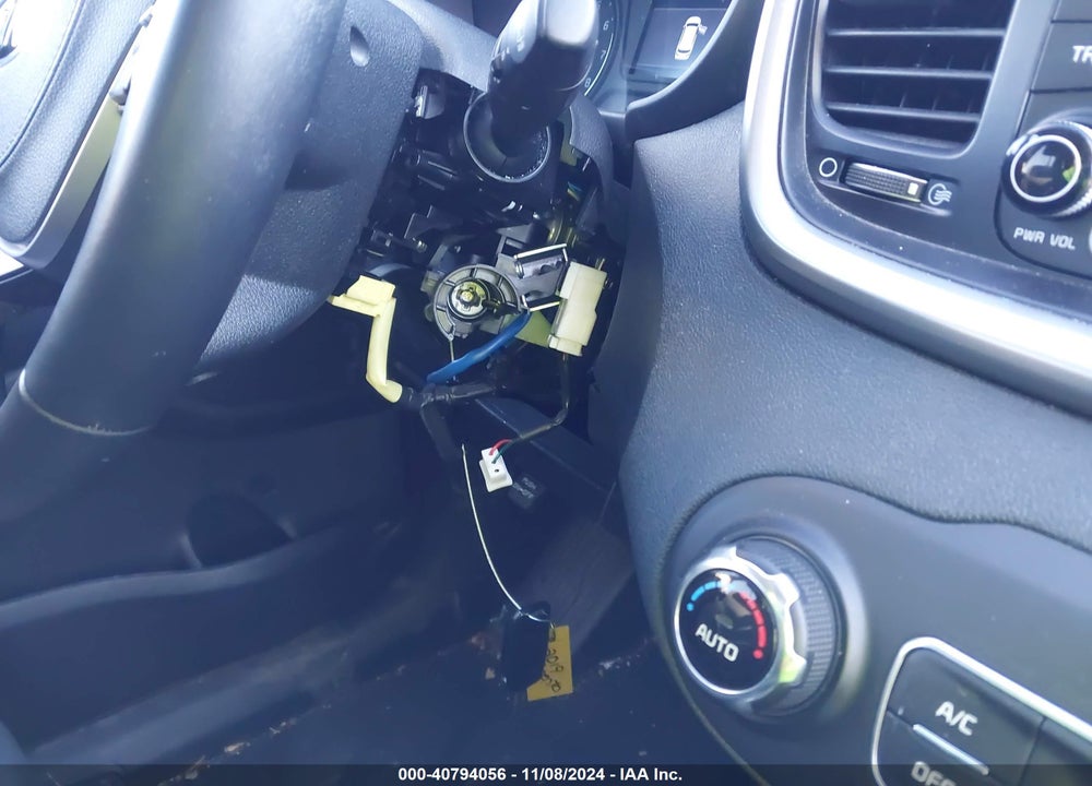 2019 KIA SORENTO 2.4L LX VIN: 5XYPGDA39KG592294