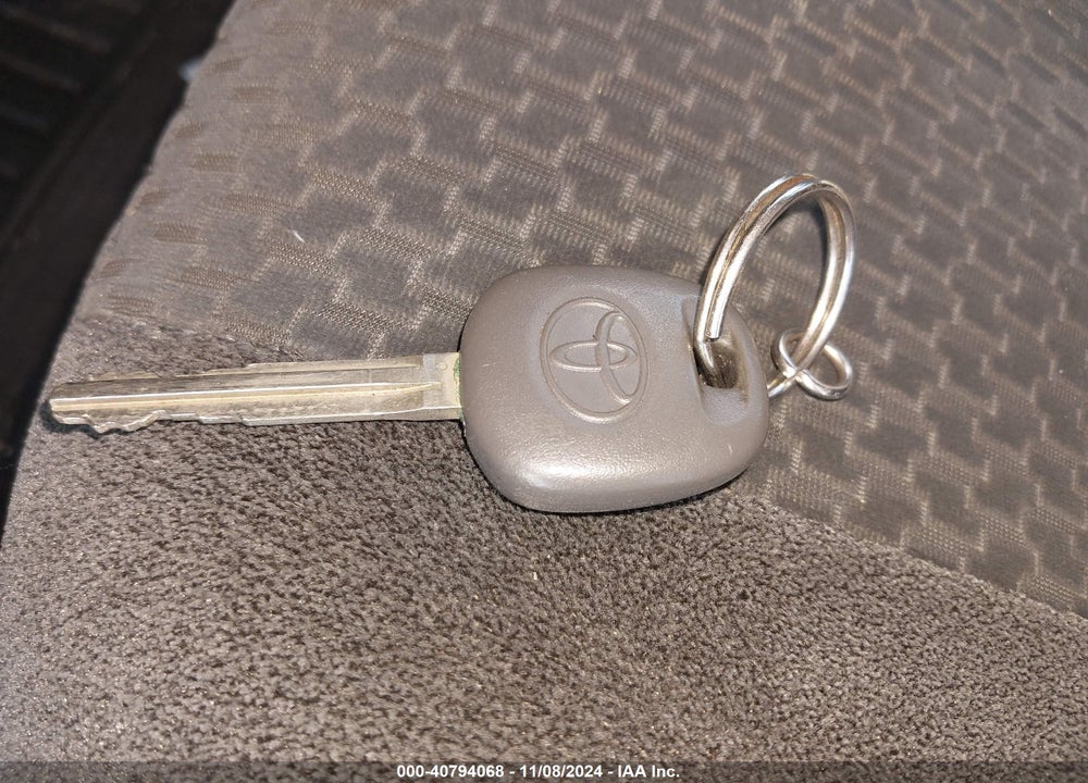 2007 TOYOTA COROLLA S VIN: 2T1BR32E67C768882