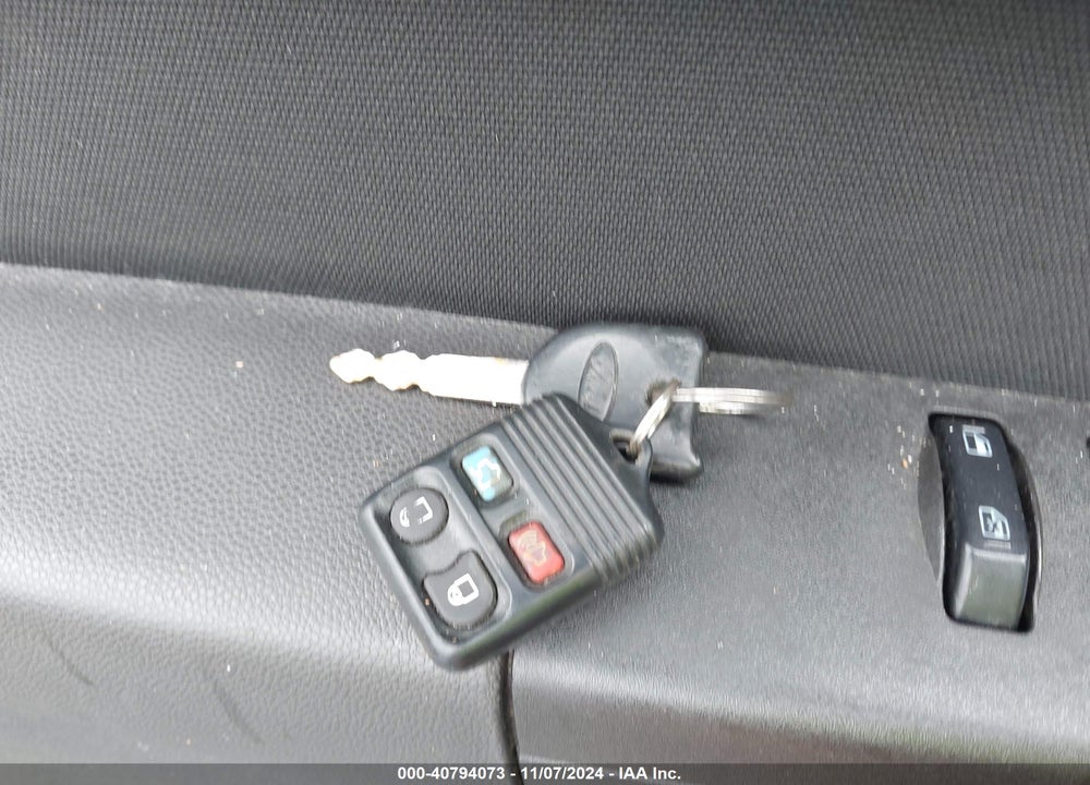2009 FORD FOCUS SE VIN: 1FAHP35N59W191824