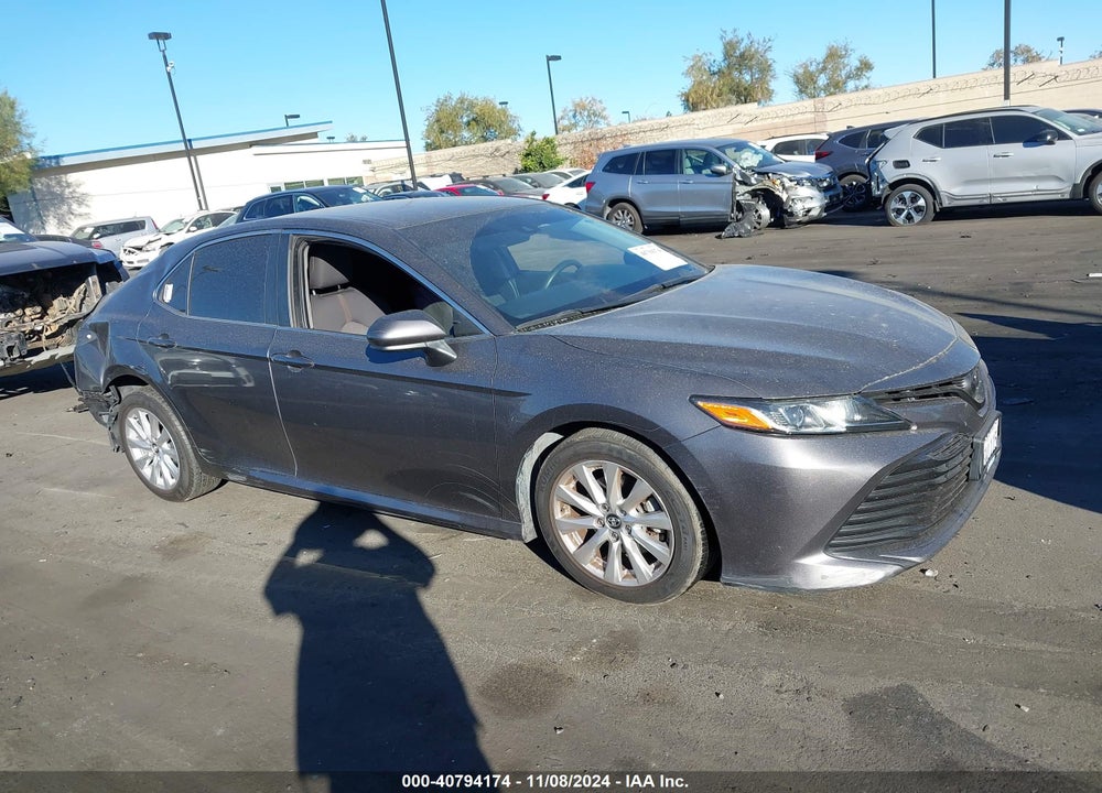 2019 TOYOTA CAMRY LE VIN: 4T1B11HK3KU192166