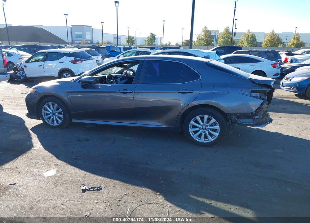 2019 TOYOTA CAMRY LE VIN: 4T1B11HK3KU192166