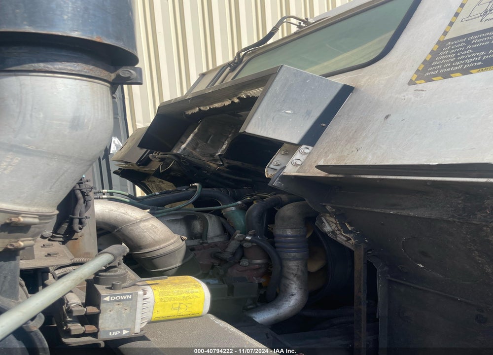 2013 MACK 600 LEU600 VIN: 1M2AU02C4DM007074