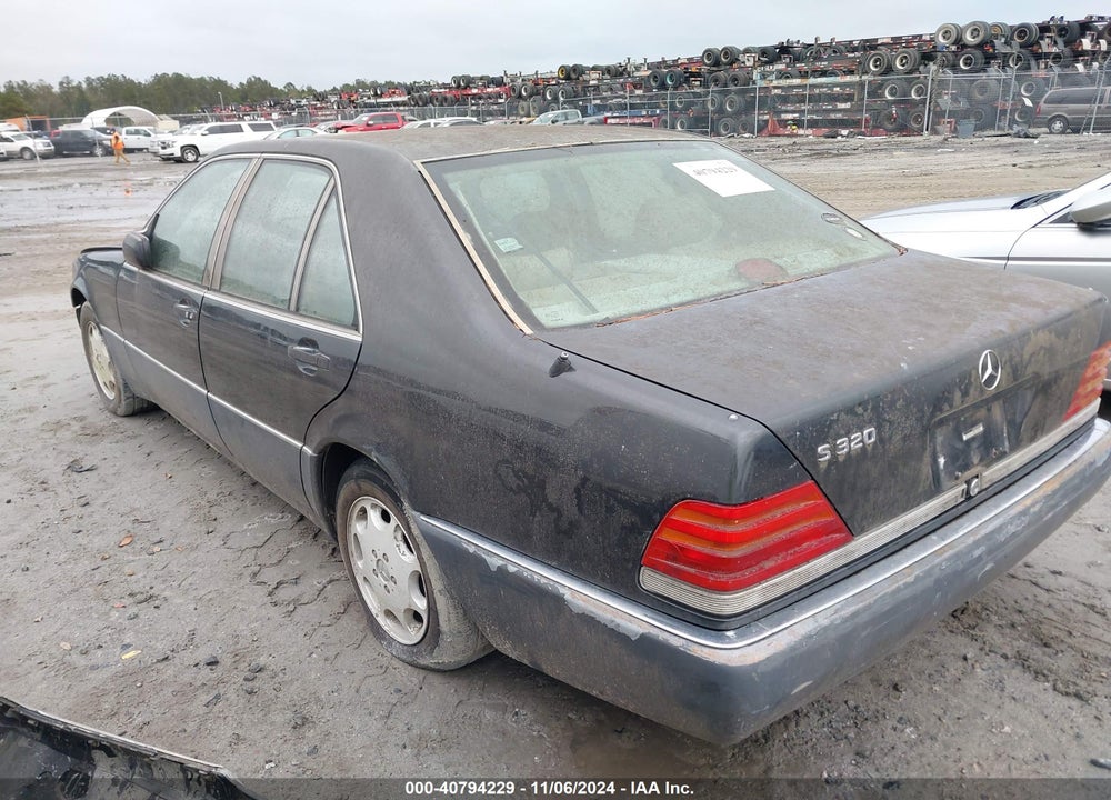 1994 MERCEDES-BENZ S 320 VIN: WDBGA32E7RA154216