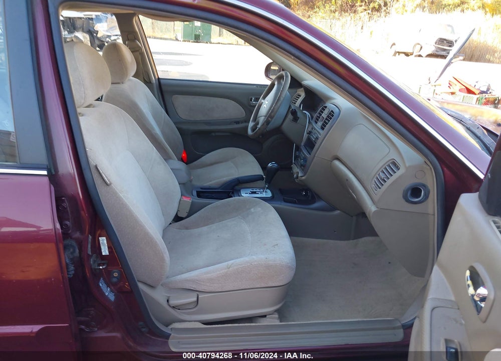 2004 HYUNDAI SONATA BASE (A4) VIN: KMHWF25S24A914003