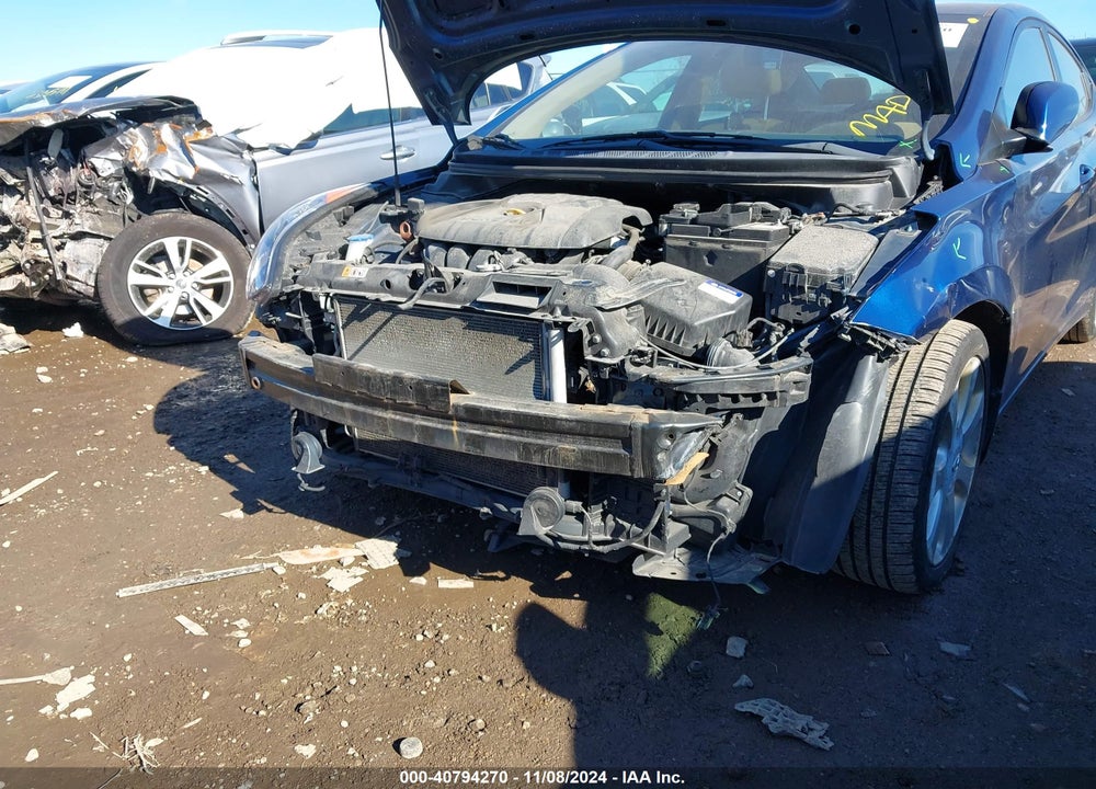 2013 HYUNDAI ELANTRA LIMITED VIN: KMHDH4AE8DU785308