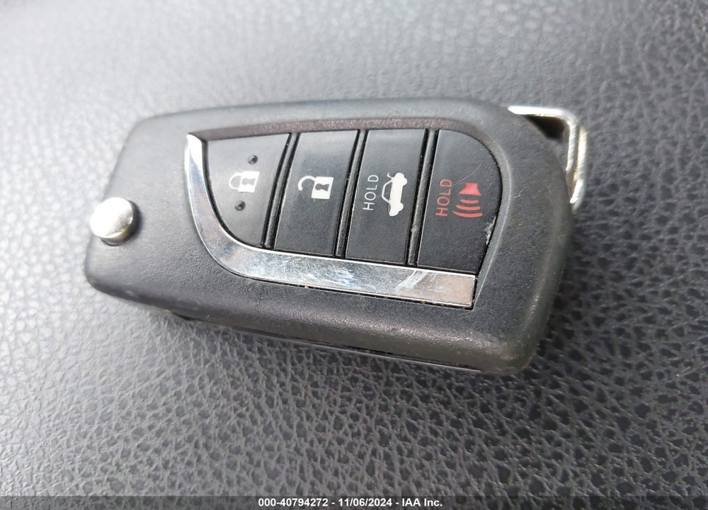 2021 TOYOTA CAMRY SE VIN: 4T1G11AK4MU586116