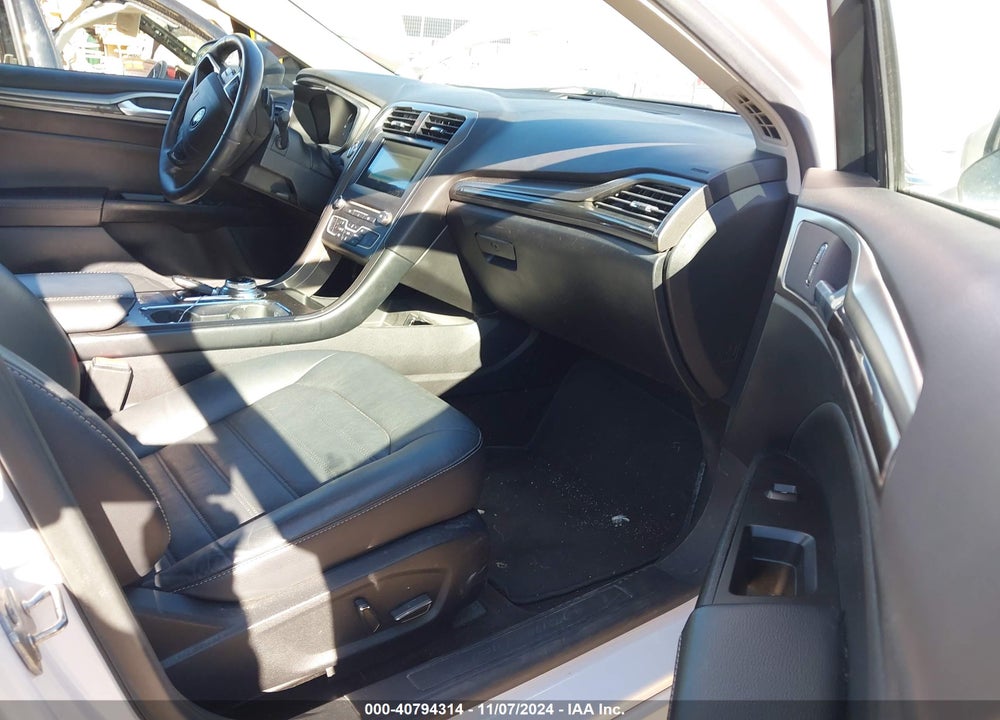 2018 FORD FUSION SE VIN: 3FA6P0HD6JR153907