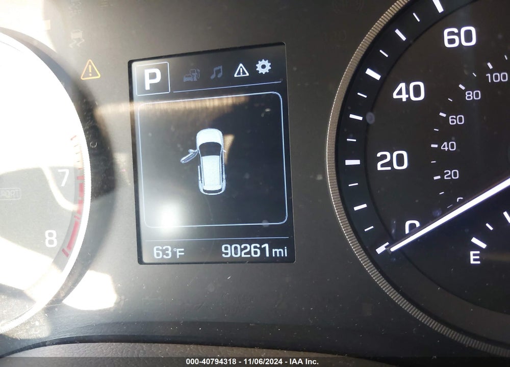 2016 HYUNDAI TUCSON SE VIN: KM8J33A43GU109596