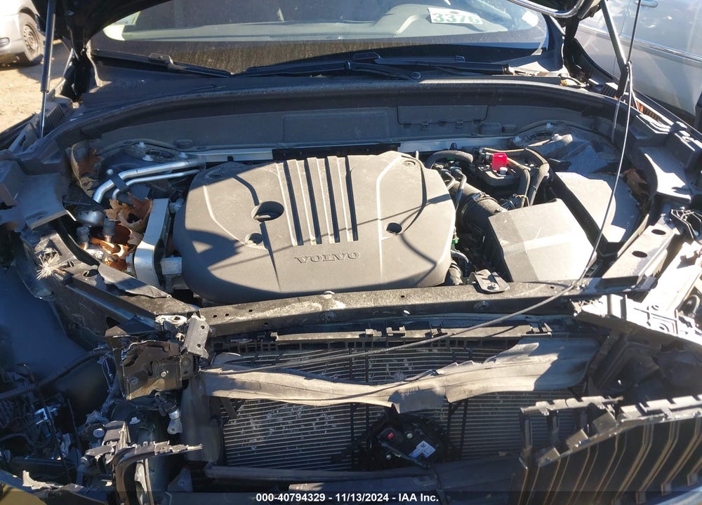2022 VOLVO XC60 B5 MOMENTUM VIN: YV4L12RK2N1088980