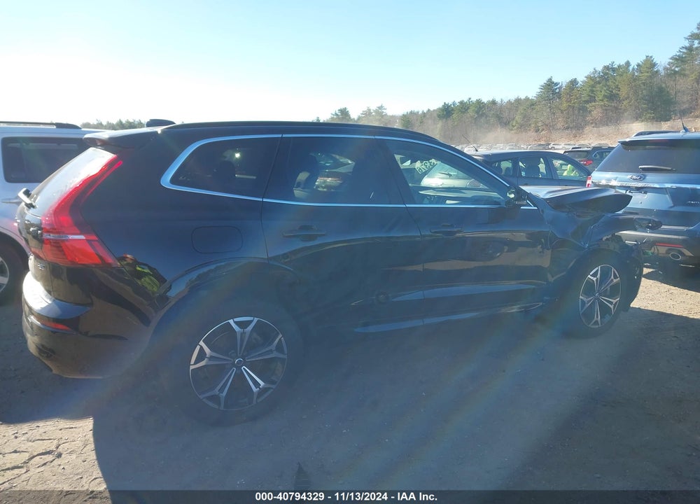 2022 VOLVO XC60 B5 MOMENTUM VIN: YV4L12RK2N1088980