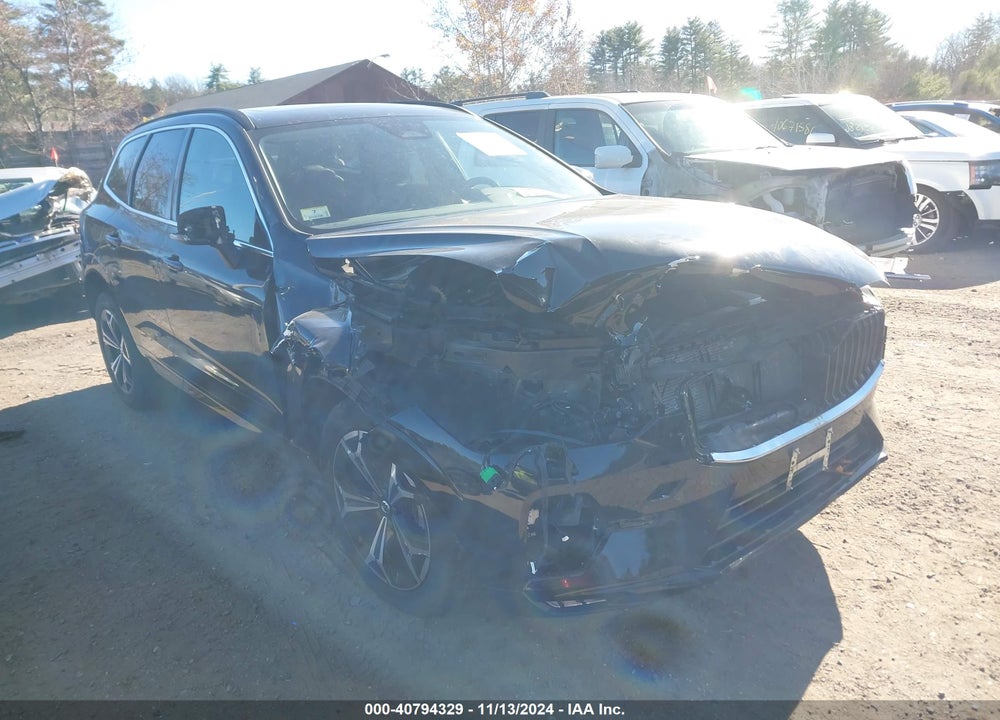 2022 VOLVO XC60 B5 MOMENTUM VIN: YV4L12RK2N1088980