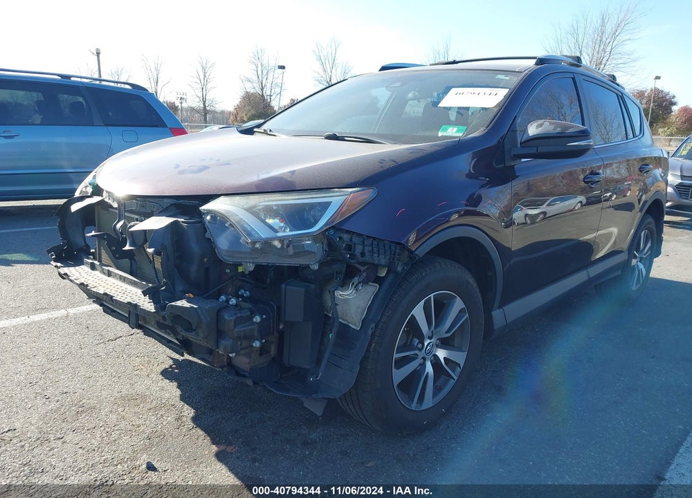 2016 TOYOTA RAV4 XLE VIN: 2T3RFREV6GW438901