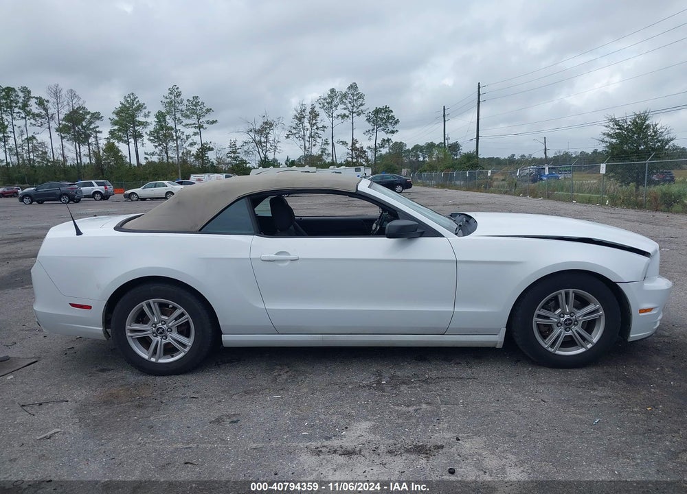 2014 FORD MUSTANG V6 VIN: 1ZVBP8EM5E5322865